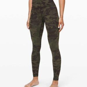 Lululemon wunder Under High-Rise Legging 28” *Full-On Luxtreme Size 6